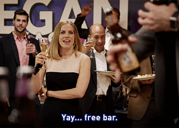 Free Bar Anna Chlumsky Clapping GIF