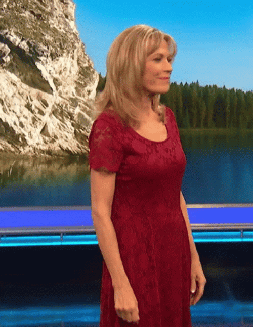 Friday Damn Vanna Finger Snap Wheel Of Fortune GIF