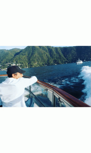 Funny Cruise New Places GIF