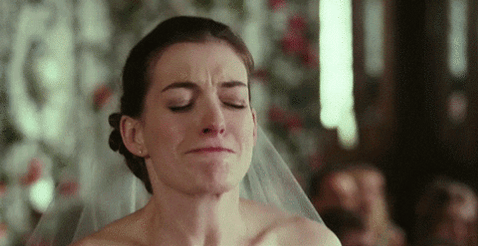 Funny Wedding Movie Scene Anne Hathaway Screaming GIF