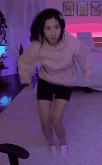 Fuslie Dance Gif GIF