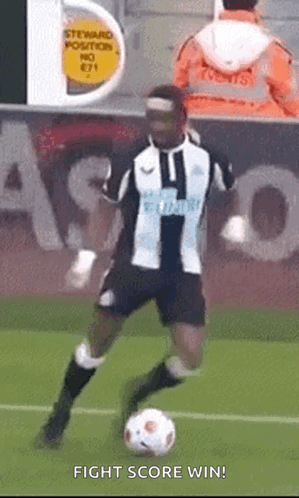 Futbol Allan Saint Maximin Amazing Footwork Skill GIF