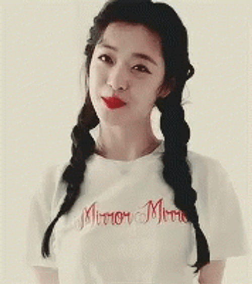 Game Blouses Sulli GIF