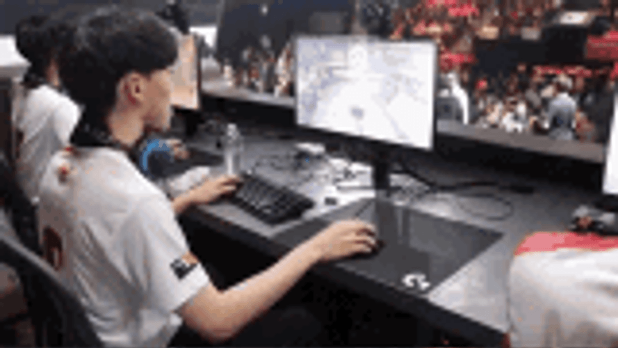 The Greatest Angry Gamers Smashes His own Computer Screen with keyboard on  Make a GIF