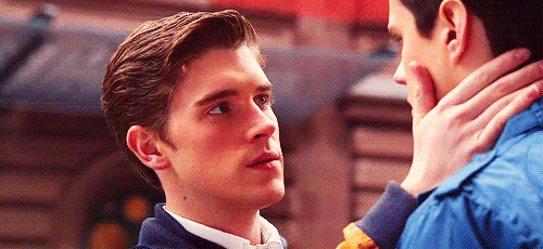 Gay Kiss Carrie Diaries GIF