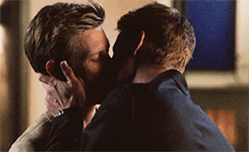 Gay Kiss