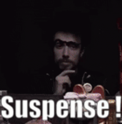 Geek Jeuderole Suspense Waiting GIF