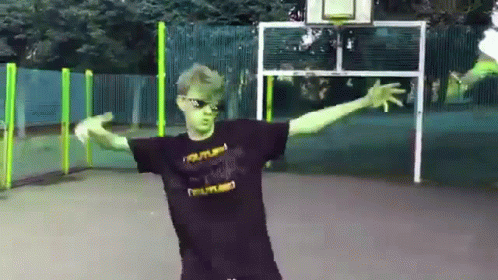 Geeky Tommyinnit Having Fun GIF