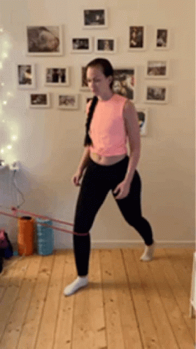 Girl Workout Single Leg Deadlift Bend Knee GIF