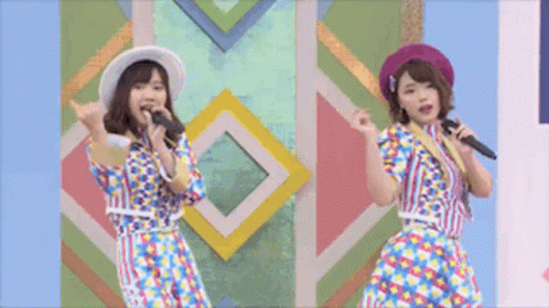 Girls Dancing at Tokyo Idol Festival