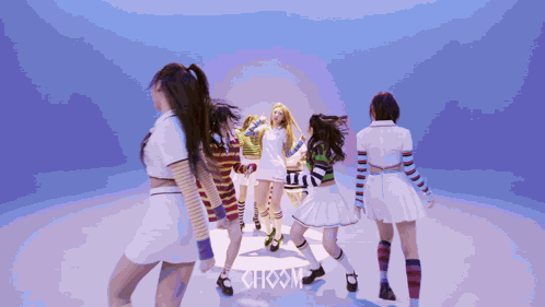 Girls Dancing with Choom