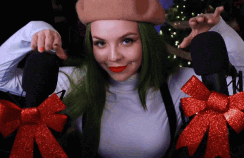 Gladys Kravitz 498 X 323 Gif GIF