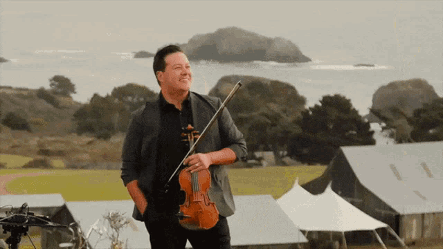 Golden Shower Confetti Sean Mackin Winning Champion GIF