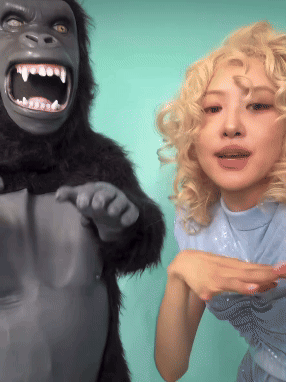 Gorilla And Rose Dancing Apt GIF