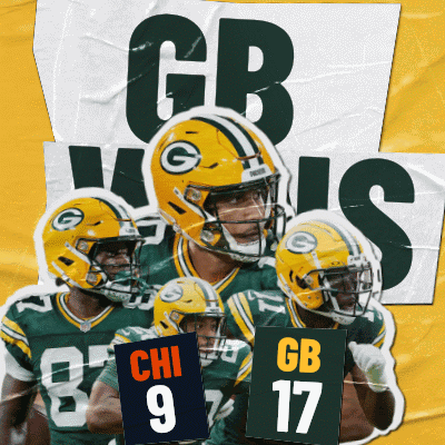 Green Bay Packers Players Holding Signs Chi 9 GB 17 GIF