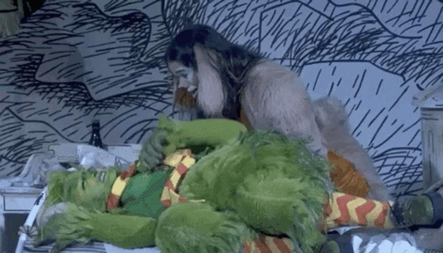 Grinch Hurt Someone's Heart GIF
