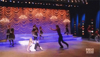 Group Dancing on Stage Fox 41 Worb