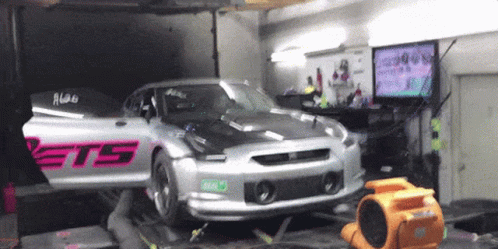 Gtr In A Garage Fix GIF