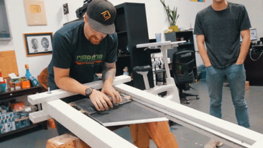 Guillotine Instruction  GIF