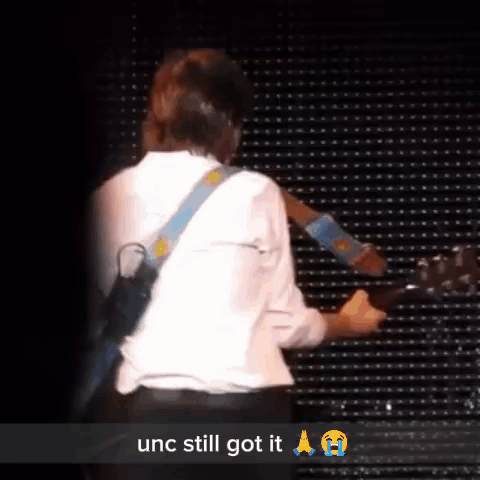 Guitarist on Stage Saying Unc Still Got It