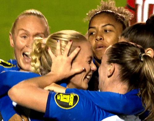 Guro Bergsvand Elisabeth Terland GIF