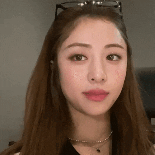 H Yunjin Le Sserafim Gif GIF