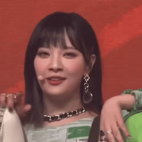 Hair Tuck Billlie Moon Sua Kpop GIF