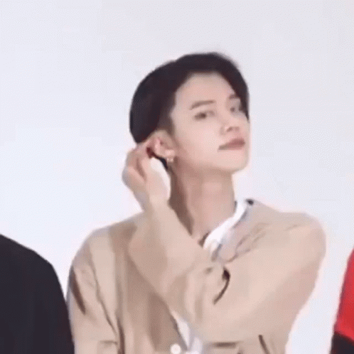 Hair Tuck Tomorrow X Together Yeonjun Kpop GIF