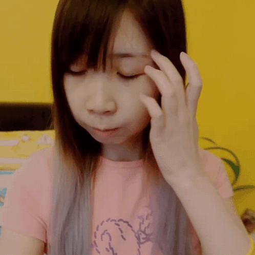 Hair Tuck Xiao Hoang GIF