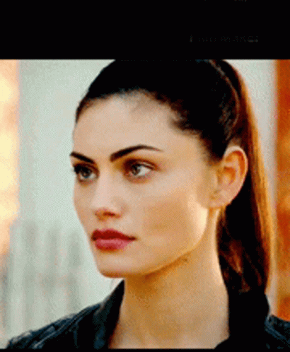 Hayley Marshall Savage Smile GIF