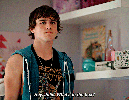 Hey Whats In The Box Charlie Gillespie GIF