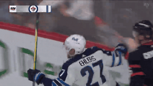 Hockey Player Ehlers