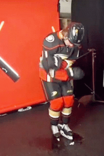 Hockey Player Number 11 GIF