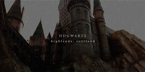 Hogwarts Is A Castle Located In The Highlands Of Scotland In Harry Potter And The Philosopher 'S Stone . GIF