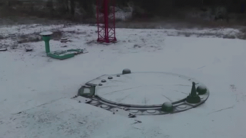 Hole in the Ground With Circle Saying Do