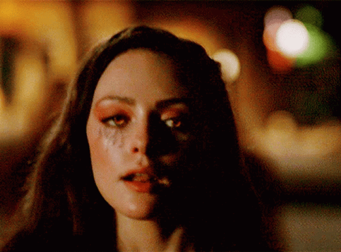Hope Mikaelson Going Closer And Closer GIF