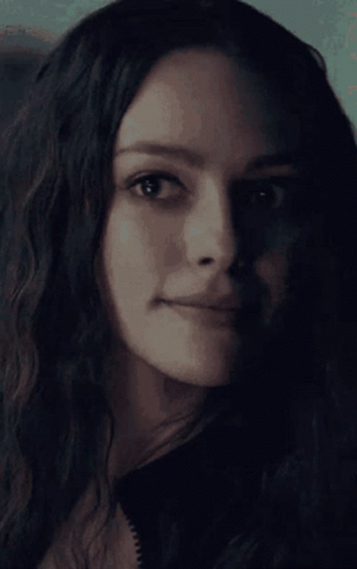 Hope Mikaelson Lovable Smile  GIF