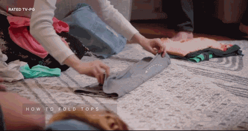 How Folded Tops Correctly GIF