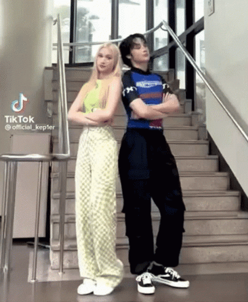 Huening Siblings Kip Yes GIF