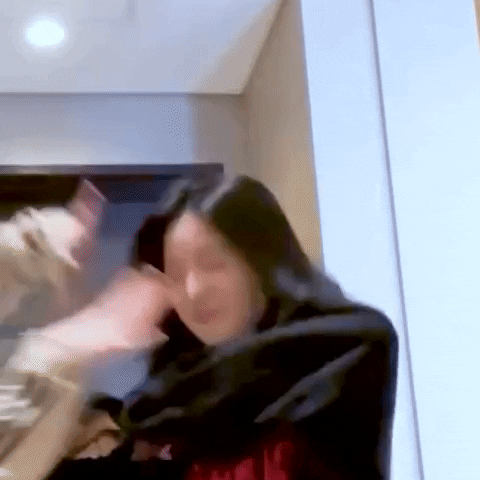 Hyper Dance Of Choi Yena GIF