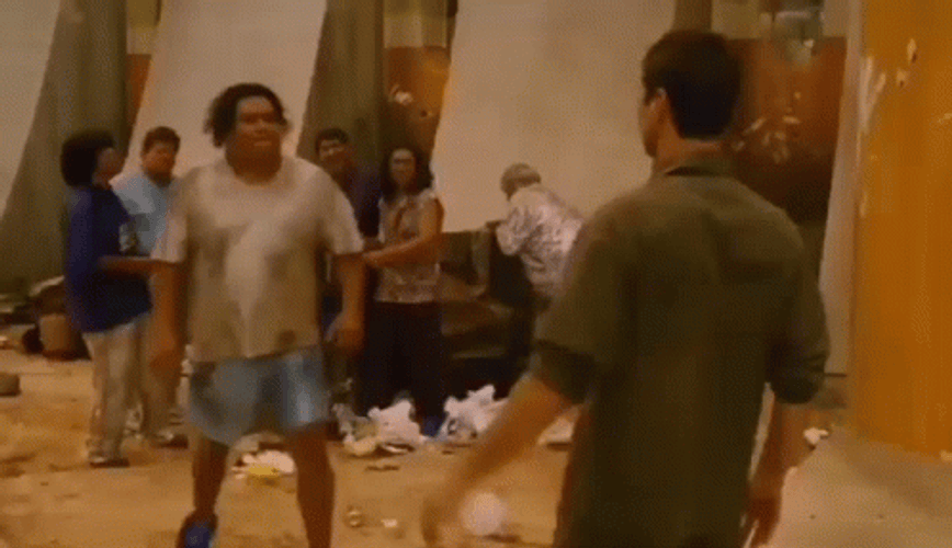 Idiocracy Luke Wilson Afraid And Walking Away GIF