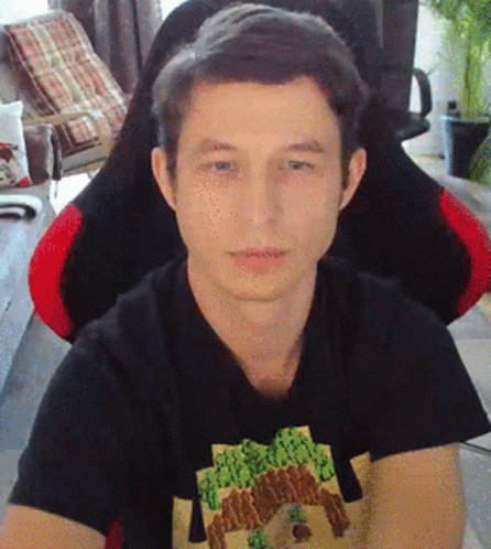 Im Watching You Toni Twitch GIF