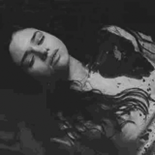 India Eisley 498 X 498 Gif GIF