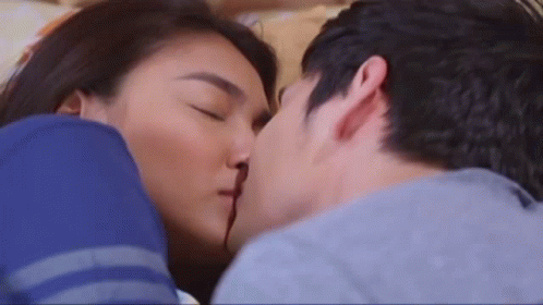James Reid Nadine Lustre Kiss Kiss GIF