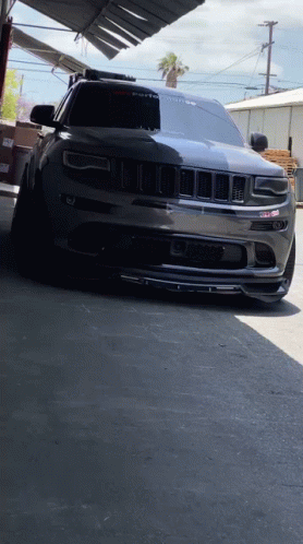 Jeep Grand Cherokee Srt GIF
