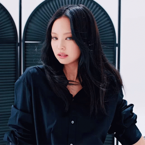 Jennie Kim Head Turn GIF