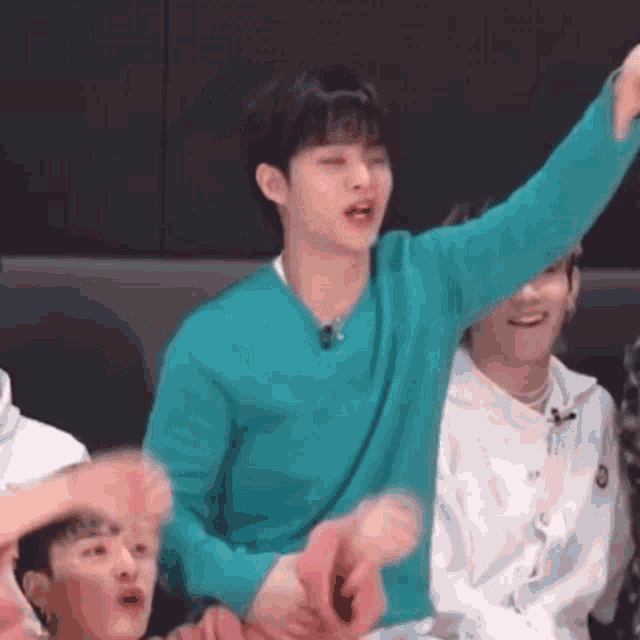 Jihoon Thumbs Down Jihoon Asahi Gif GIF