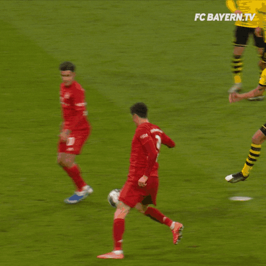 Joshua Zirkzee Powerful Strike GIF