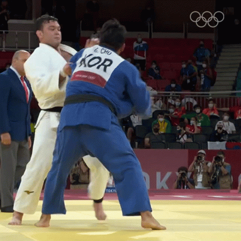 Judo Guham Cho Ashi Guruma GIF