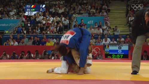Judo Match Between Rou and Bra